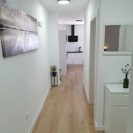 Tea Apartment *